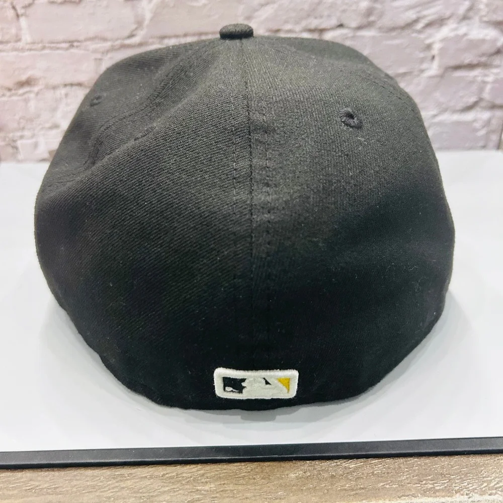 New Era 59FIFTY Pittsburgh Pirates Hat Mens 7 5/8 Black MLB On‎ Field Fitted